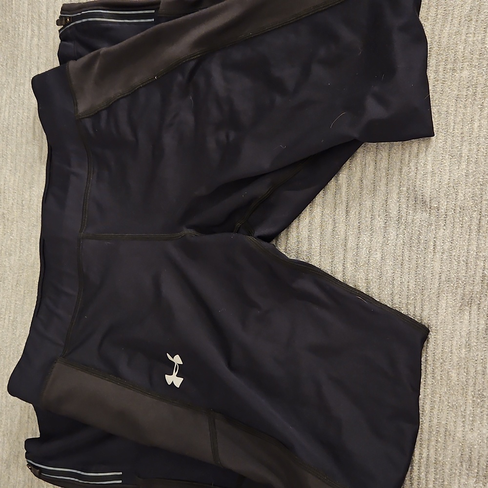 Under Armour Black/Gray Compression Leggings